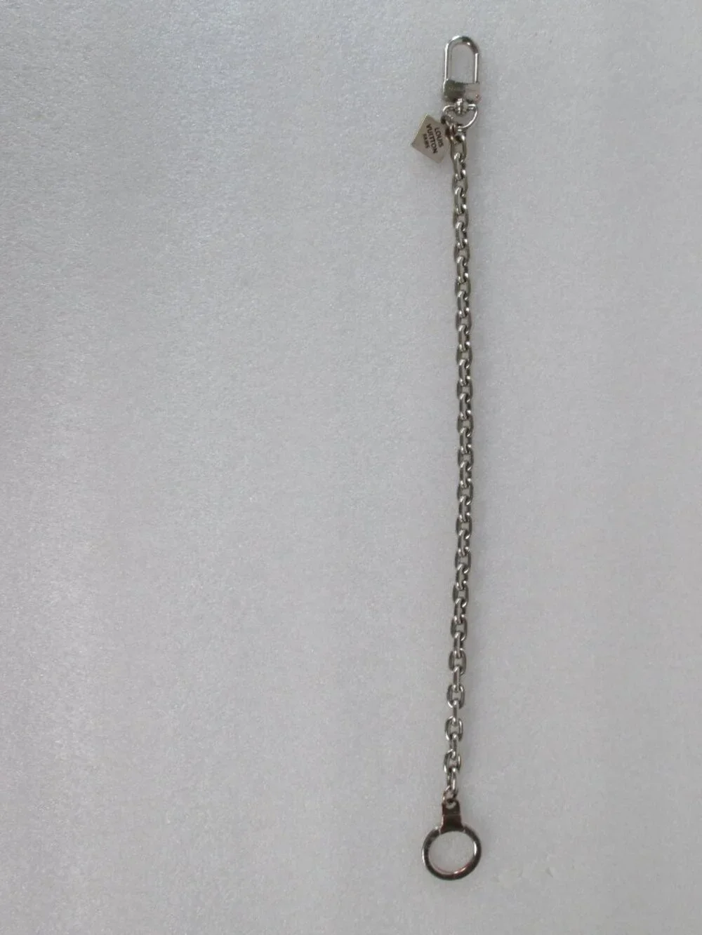 LOUIS VUITTON CHAINE ANNEAU CLéS